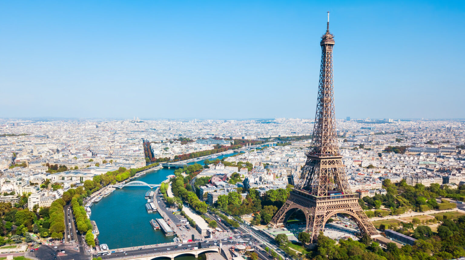 Eiffel,Tower,Or,Tour,Eiffel,Aerial,View,,Is,A,Wrought